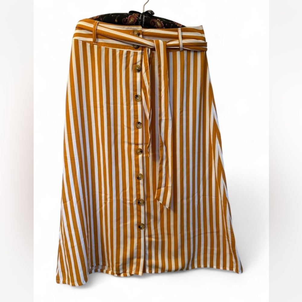 Esmara Striped Button-Down Skirt in Orange and White size 8 nwt